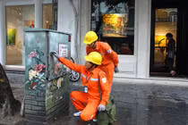 Công ty Điện lực Hoàn Kiếm: Khẳng định tư duy đổi mới hướng đến khách hàng sử dụng điện