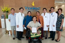 “Hồi sinh” đôi chân cho người đàn ông liệt 10 năm trời