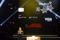 Thu Phương khắc khoải trong đêm nhạc “SỐNG…”