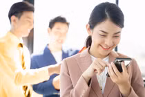 Cài App dễ dàng, khách hàng doanh nghiệp nhận muôn vàn ưu đãi từ BAC A BANK