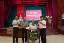 Tân Hiệp Phát cùng Thanh tra 6 bộ ngành tặng quà thương binh nặng