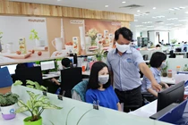 Vinamilk ủng hộ 10 tỷ mua thiết bị y tế giúp phát hiện nhanh Covid-19