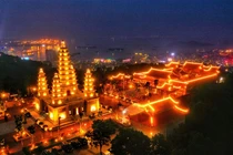 Đi hết Quảng Ninh qua những quần thể tâm linh đẹp ngoạn mục