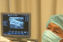 “Triệt” tận gốc viêm khớp vai bằng huyết tương giàu tiểu cầu