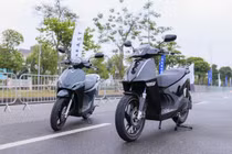 Bộ đôi xe máy điện VinFast Theon và Feliz ‘gây sốt’ dư luận