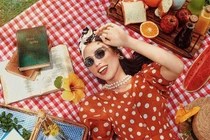 Món quà đậm chất Hy Lạp ‘đốn tim’ Kỳ Duyên, Phương Ly và các sao nữ