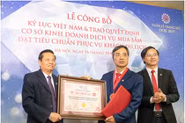 Hoa hậu Lương Thùy Linh rạng rỡ bên những bảo vật kỷ lục của DOJI