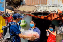 Dich bệnh càng lan rộng - Tình yêu thương càng lan tỏa