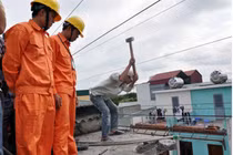 Giảm 189 điểm vi phạm hành lang bảo vệ an toàn lưới điện