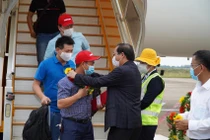 Bay từ Thanh Hoá, Nha Trang... tới Phú Quốc đón mùa hè sôi động