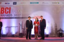 FLC lập cú “hat-trick” giải thưởng quốc tế