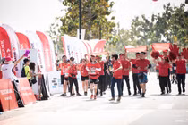 Hàng chục nghìn VĐV chinh phục cung đường xanh tại giải Marathon TPHCM