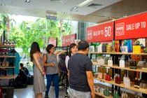 Chen chân mua sắm dịp Vincom khuyến mại “Khủng“