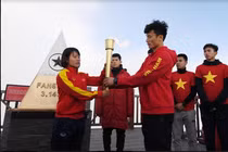 “Săn” dấu vết thủ môn Tiến Dũng U23 chiêm bái trên đỉnh Fansipan