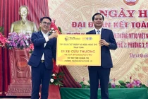 T&T Group và SHB tặng xe cứu thương hỗ trợ Quảng Trị - Quảng Bình