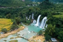 Top 14 thác nước đẹp nhất thế giới: Việt Nam cũng góp mặt! 