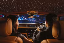 Khám phá Rolls Royce “cấy” gần 500 viên kim cương