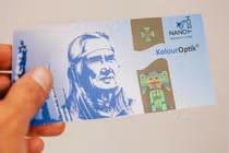 Mục sở thị chế tạo tiền giấy từ… bướm