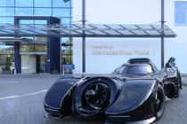 Siêu xe người dơi đấu giá khởi điểm 90.000 bảng Anh