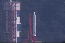 Tạm hoãn phóng tên lửa đưa vệ tinh NanoDragon của VN vào vũ trụ
