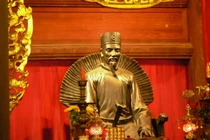 Tể tướng nào từng quỳ gối tạ tội bên giường thầy Chu Văn An?