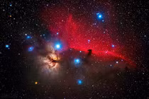 Đẹp sững sờ chùm ảnh dải Ngân Hà được chụp từ... mặt đất 