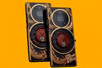 Điểm danh những smartphone "dị" nhất năm 2021