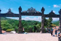 Chiêm ngưỡng kiến trúc độc đáo của lăng vua Khải Định 