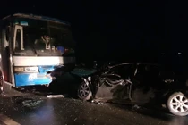 Lái xe va chạm xe ngược chiều, Chủ tịch huyện ở Long An bị thương nặng