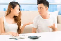 Mỗi ngày đưa 100.000 đồng đi chợ mà vợ vẫn chê ít