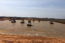 Thi công xuyên Tết tại sân bay Long Thành