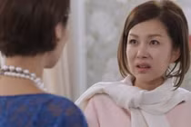 Lấy tiền tiết kiệm của mẹ đẻ đi chữa bệnh cho mẹ chồng