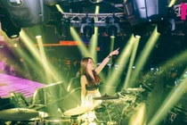 Nữ DJ từng gặp sự cố đêm giao thừa HN ngày càng nổi loạn