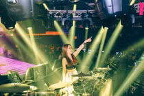 Nữ DJ từng gặp sự cố đêm giao thừa HN ngày càng nổi loạn