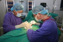 Chấn thương hy hữu khiến nam sinh phải cắt bỏ tinh hoàn vỡ nát