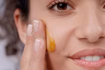 Công thức trị nám bằng mật ong đơn giản mà cực hiệu quả