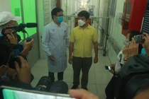 Bệnh nhân Trung Quốc nhiễm virus corona được bệnh viện Chợ Rẫy cho xuất viện