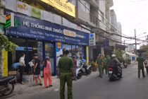 TP.HCM: Giá khẩu trang dùng 1 lần tăng lên 200.000 đồng/hộp