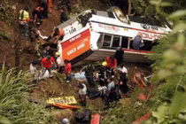 Tai nạn xe buýt kinh hoàng ở Nepal, 65 người thương vong
