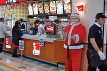 Các quốc gia thưởng thức món ăn gì vào lễ Giáng sinh?