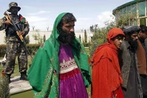 Hàng loạt phiến quân IS giả gái trốn sang Iraq