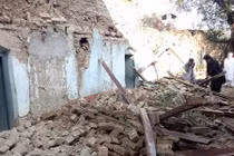 Khung cảnh tan hoang sau động đất ở Nam Á