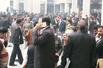 Xả súng trong phòng xử án Ấn Độ, 4 người thương vong