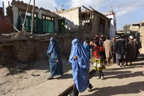 Hiện trường động đất ở Pakistan, gần 80 người chết