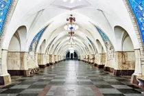Choáng ngợp những ga tàu điện ngầm tuyệt đẹp ở Moscow