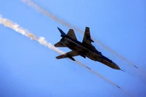 Phiến quân IS thả bóng bay săn chiến đấu cơ Nga