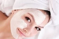 Đắp mặt nạ cám gạo: hủy hoại dung nhan