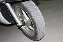 Lốp xe ga và sai lầm của người sử dụng