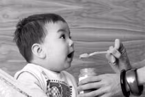 Viêm gan cấp do uống sữa + vitamin 