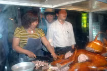 Ăn thịt chó dễ xơ gan, suy thận